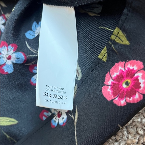 NWT Kate Spade Black Blouse with Pink Floral Design - Picture 7 of 8